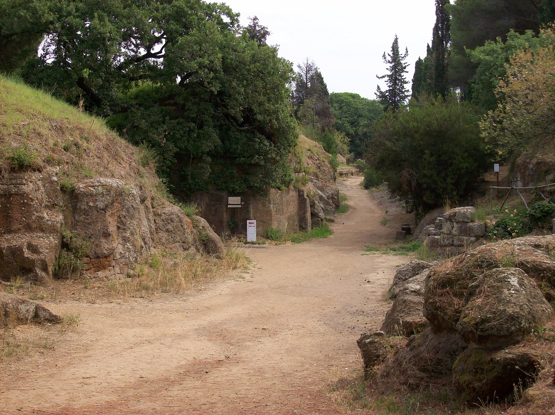Cerveteri and Tarquinia: one listing, two visits